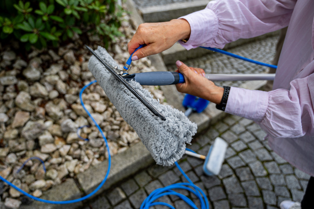Duo-Fenster-Wischer mit Wasserdurchlauf
